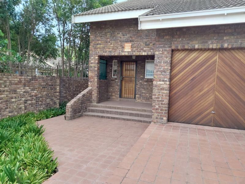5 Bedroom Property for Sale in Douglas Northern Cape
